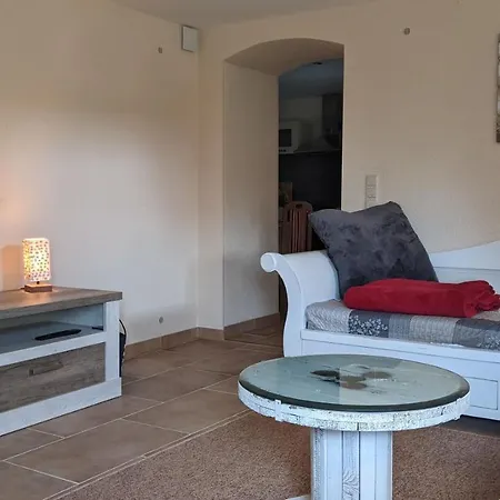 Weissevilla Friedrichsbrunn Solide