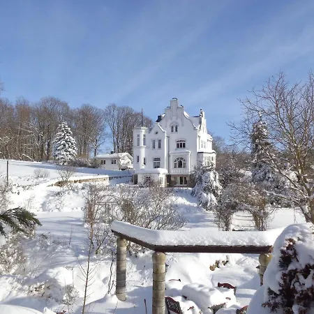 Weissevilla Friedrichsbrunn Solide *