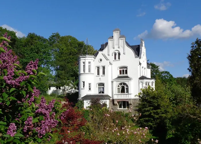 Weissevilla Friedrichsbrunn Solide Thale