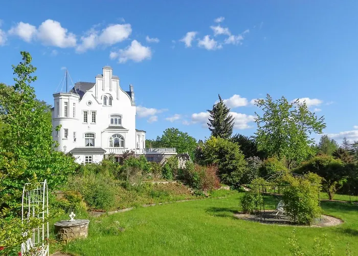 Weissevilla Friedrichsbrunn Solide