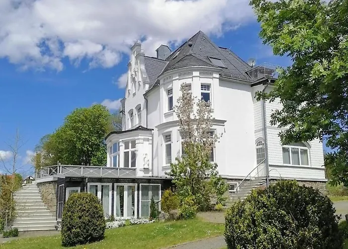 Weissevilla Friedrichsbrunn Solide Apartment Thale