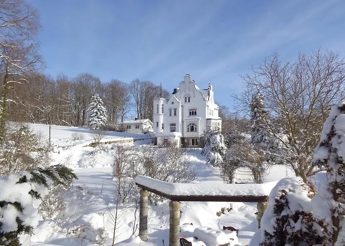 Weissevilla Friedrichsbrunn Solide *